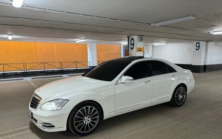 Mercedes-Benz S-Класс, 2009 год, 1 750 000 рублей, 11 фотография