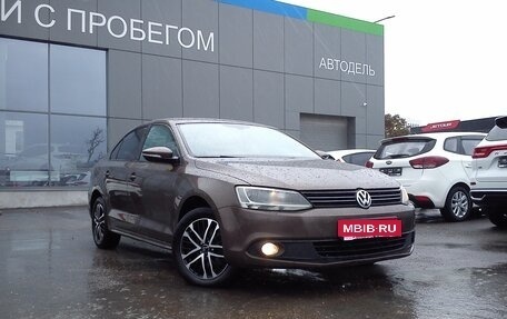 Volkswagen Jetta VI, 2013 год, 1 049 000 рублей, 2 фотография