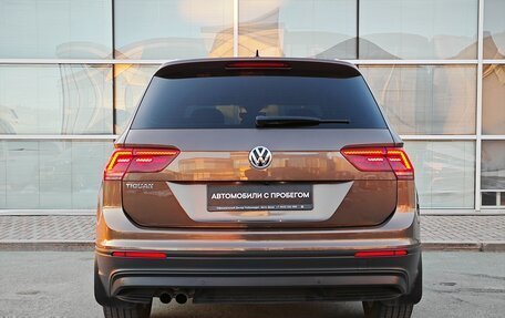 Volkswagen Tiguan II, 2019 год, 2 850 000 рублей, 3 фотография