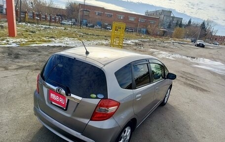 Honda Fit III, 2010 год, 1 120 000 рублей, 29 фотография