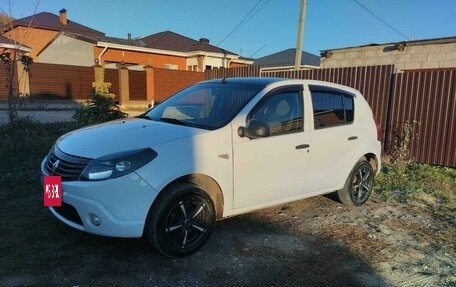 Renault Sandero I, 2014 год, 460 000 рублей, 2 фотография