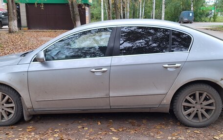 Volkswagen Passat B6, 2007 год, 550 000 рублей, 2 фотография