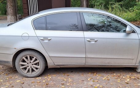 Volkswagen Passat B6, 2007 год, 550 000 рублей, 16 фотография