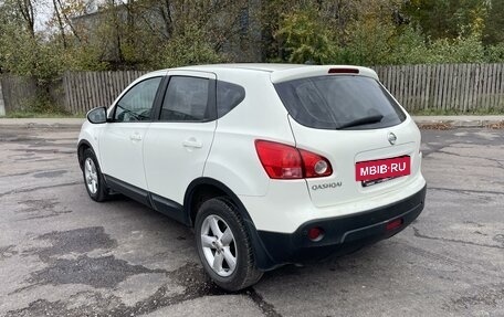 Nissan Qashqai, 2009 год, 850 000 рублей, 2 фотография