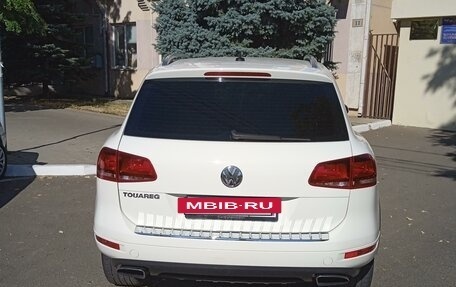 Volkswagen Touareg III, 2011 год, 2 100 000 рублей, 4 фотография