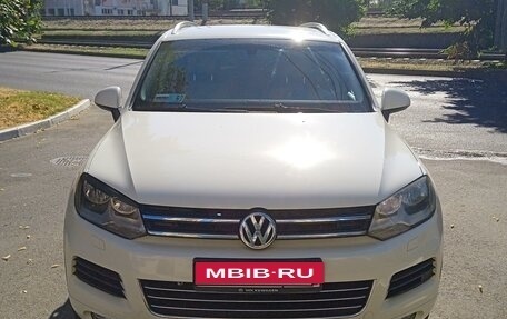 Volkswagen Touareg III, 2011 год, 2 100 000 рублей, 6 фотография