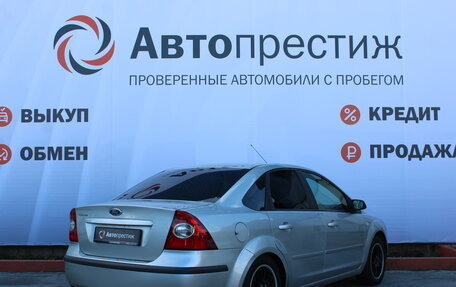 Ford Focus II рестайлинг, 2005 год, 499 000 рублей, 10 фотография