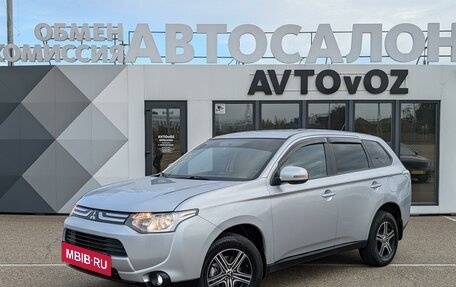 Mitsubishi Outlander III рестайлинг 3, 2012 год, 1 485 000 рублей, 4 фотография