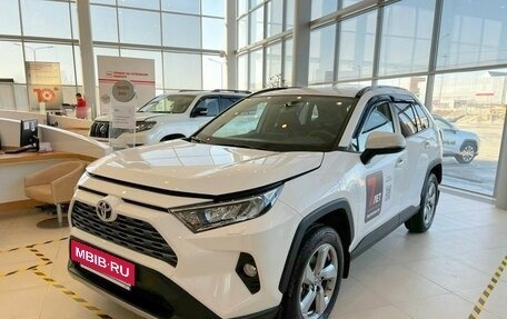 Toyota RAV4, 2024 год, 4 550 000 рублей, 5 фотография