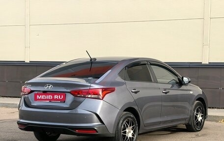 Hyundai Solaris II рестайлинг, 2021 год, 1 608 000 рублей, 7 фотография