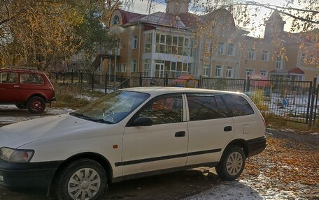 Toyota Caldina, 2002 год, 375 000 рублей, 1 фотография