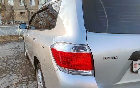 Toyota Highlander III, 2011 год, 2 200 000 рублей, 21 фотография