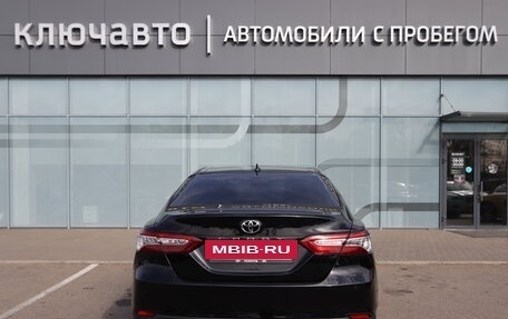 Toyota Camry, 2018 год, 2 890 000 рублей, 4 фотография