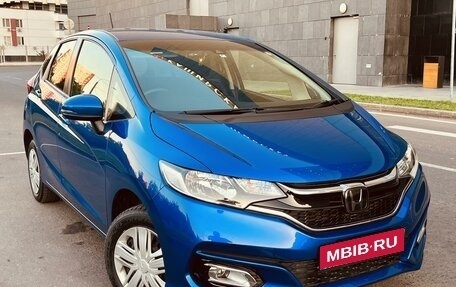 Honda Fit III, 2019 год, 1 500 000 рублей, 1 фотография