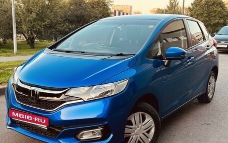 Honda Fit III, 2019 год, 1 500 000 рублей, 3 фотография