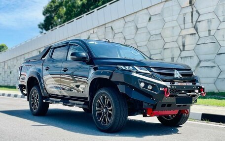 Mitsubishi Triton III, 2022 год, 5 000 000 рублей, 1 фотография