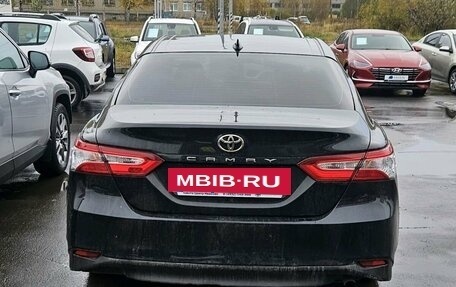 Toyota Camry, 2019 год, 3 000 000 рублей, 4 фотография