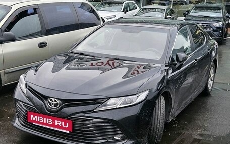 Toyota Camry, 2019 год, 3 000 000 рублей, 3 фотография