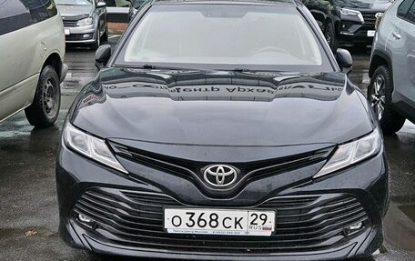 Toyota Camry, 2019 год, 3 000 000 рублей, 2 фотография