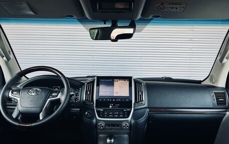 Toyota Land Cruiser 200, 2015 год, 5 549 000 рублей, 11 фотография