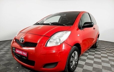 Toyota Yaris III рестайлинг, 2010 год, 569 000 рублей, 1 фотография