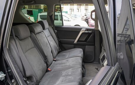 Toyota Land Cruiser Prado 150 рестайлинг 2, 2013 год, 3 248 000 рублей, 7 фотография