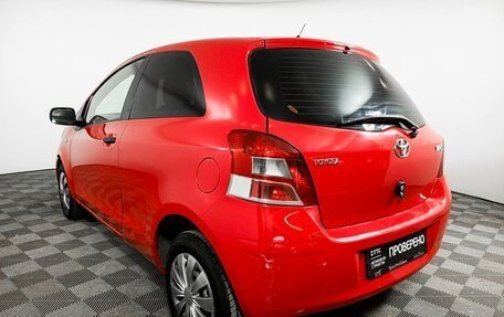 Toyota Yaris III рестайлинг, 2010 год, 569 000 рублей, 7 фотография