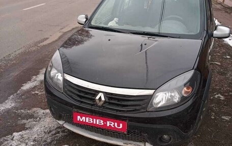 Renault Sandero II рестайлинг, 2014 год, 845 000 рублей, 1 фотография