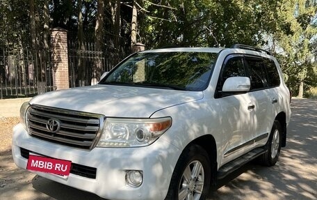 Toyota Land Cruiser 200, 2012 год, 3 550 000 рублей, 1 фотография