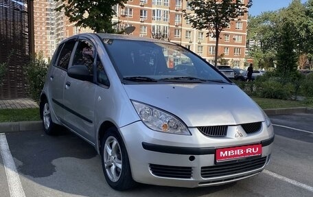 Mitsubishi Colt VI рестайлинг, 2004 год, 450 000 рублей, 1 фотография