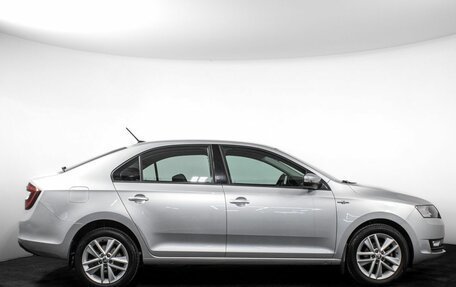 Skoda Rapid I, 2018 год, 1 500 000 рублей, 4 фотография