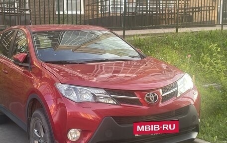 Toyota RAV4, 2015 год, 1 850 000 рублей, 2 фотография