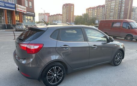 KIA Rio III рестайлинг, 2013 год, 890 000 рублей, 3 фотография