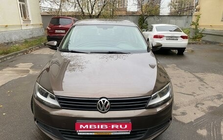 Volkswagen Jetta VI, 2012 год, 1 199 000 рублей, 2 фотография