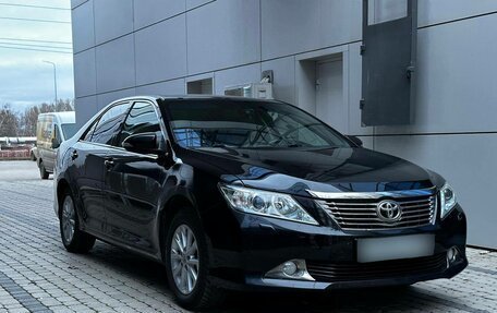 Toyota Camry, 2013 год, 2 090 000 рублей, 4 фотография