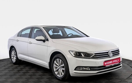 Volkswagen Passat B8 рестайлинг, 2019 год, 2 795 000 рублей, 3 фотография