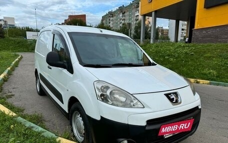 Peugeot Partner II рестайлинг 2, 2011 год, 715 000 рублей, 3 фотография