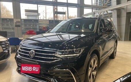 Volkswagen Tiguan II, 2023 год, 5 499 000 рублей, 1 фотография