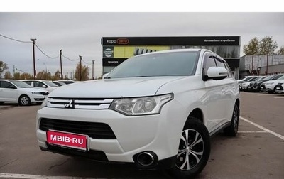 Mitsubishi Outlander III рестайлинг 3, 2014 год, 1 300 000 рублей, 1 фотография