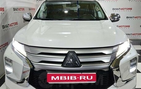 Mitsubishi Pajero Sport III рестайлинг, 2021 год, 3 990 000 рублей, 14 фотография