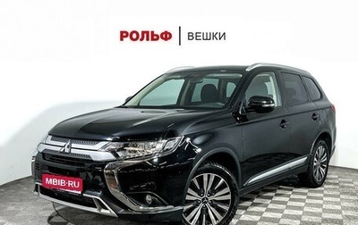 Mitsubishi Outlander III рестайлинг 3, 2018 год, 2 555 000 рублей, 1 фотография