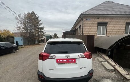 Toyota RAV4, 2015 год, 2 250 000 рублей, 5 фотография