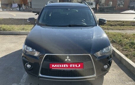 Mitsubishi Outlander III рестайлинг 3, 2010 год, 1 280 000 рублей, 2 фотография