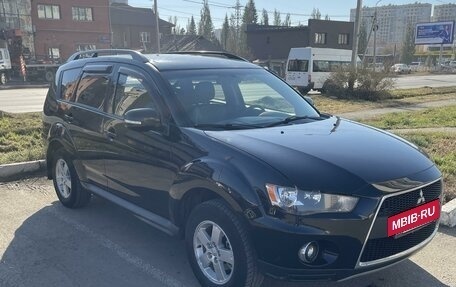 Mitsubishi Outlander III рестайлинг 3, 2010 год, 1 280 000 рублей, 3 фотография