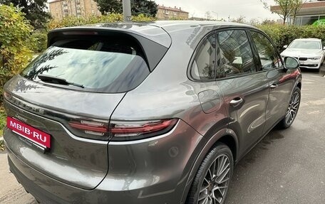 Porsche Cayenne III, 2021 год, 11 700 000 рублей, 3 фотография