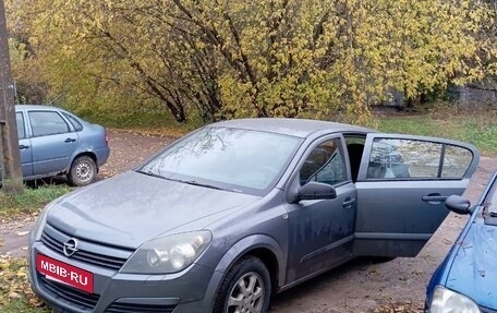 Opel Astra H, 2004 год, 620 000 рублей, 2 фотография