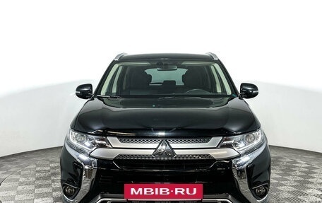 Mitsubishi Outlander III рестайлинг 3, 2018 год, 2 555 000 рублей, 2 фотография