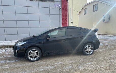 Toyota Prius, 2011 год, 1 300 000 рублей, 3 фотография