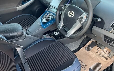 Toyota Prius, 2011 год, 1 300 000 рублей, 9 фотография