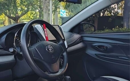 Toyota Yaris, 2020 год, 1 300 000 рублей, 6 фотография